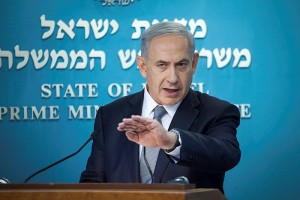 Prime Minister Netanyahu gives a statement to the media. (Photo: Emil Salman/POOL)