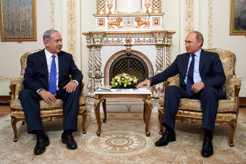 Netanyahu and Putin meet
