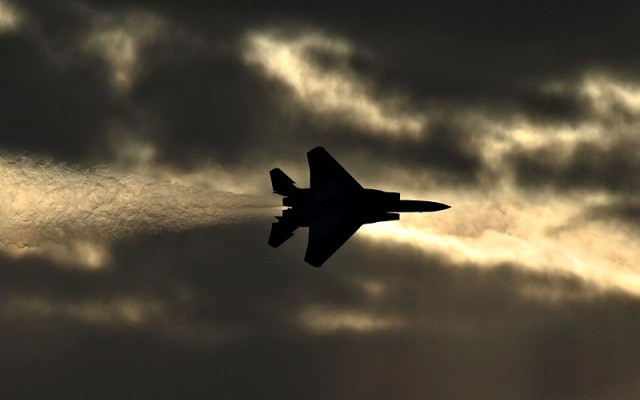 Report: Israel bombs Syrian airbase