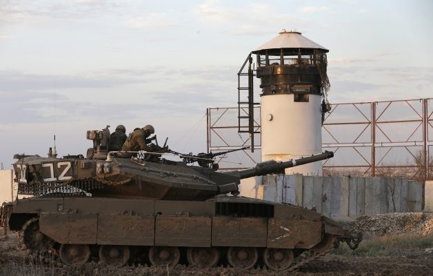 Palestinians again fire at IDF on Gaza border