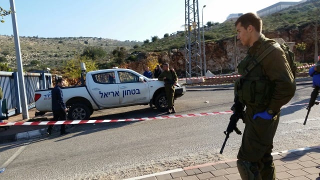 Palestinian terrorist stabs two Israelis in Ariel