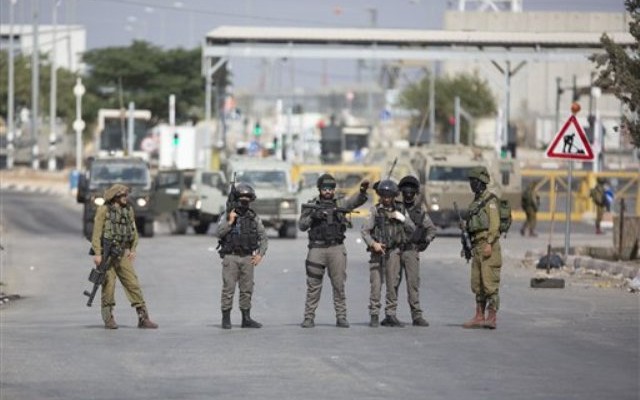 Two Palestinian terrorists attack IDF soldiers, shot dead