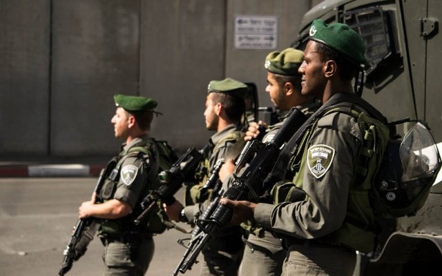 Israeli security forces prevent two Palestinian terror attacks