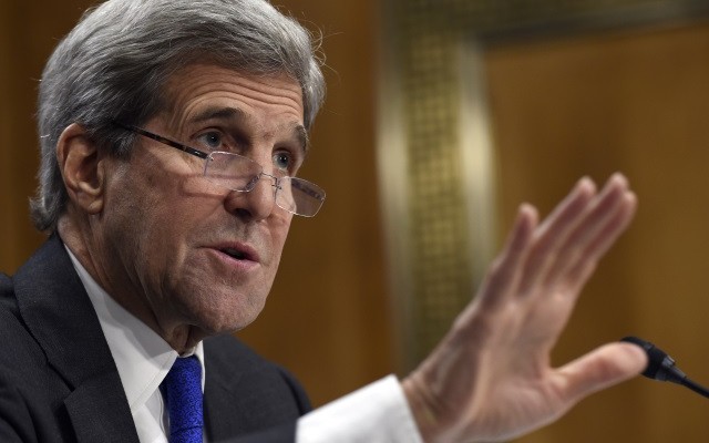 Kerry advises against hitting Iran with more sanctions now