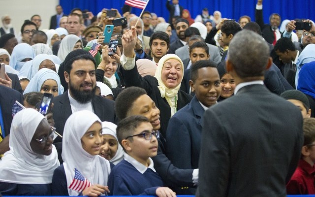 Obama calls to end alleged Islamophobia in first visit to US mosque