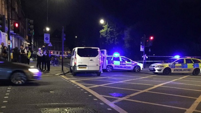 London: 1 dead, 5 hurt in stabbing attack; terror suspected