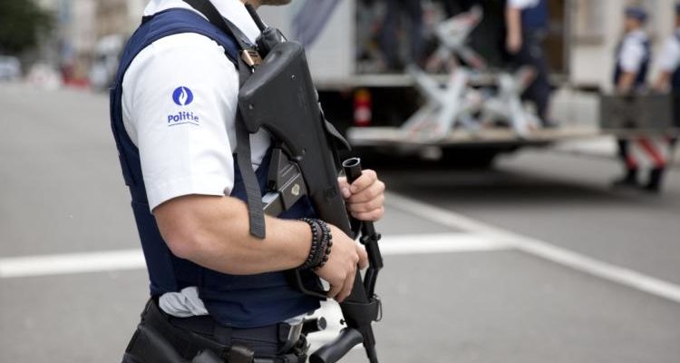 3 wounded in machete attack on Brussels bus