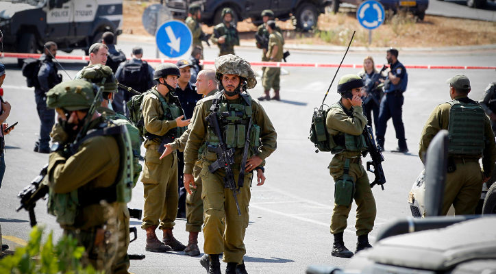 Palestinian terrorist killed by Israeli forces while committing attack