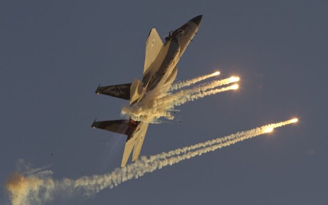 IAF bombs Hamas targets in response to mortar attack
