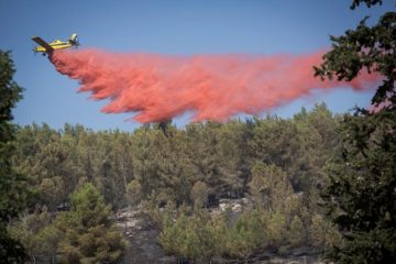 Firefighting plane