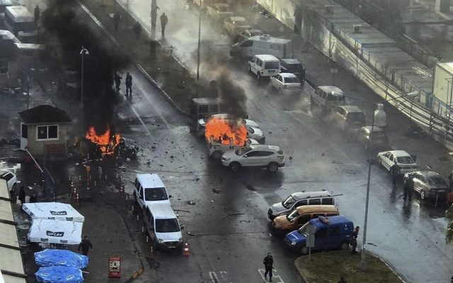 Terrorists with car bomb, rocket launchers and grenades kill 2 in Turkey