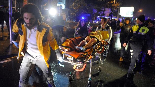Massacre at New Year’s celebration in Istanbul club kills scores
