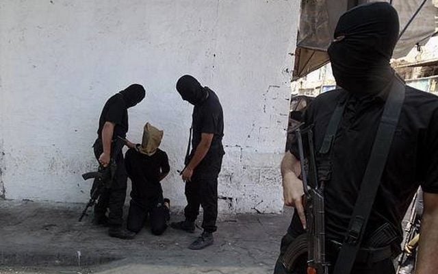 Hamas executes 5 Palestinians, 2 for ‘collaborating’ with Israel
