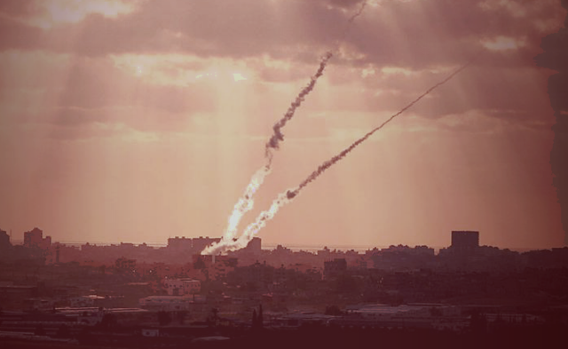 Terrorists fire rocket at Israel