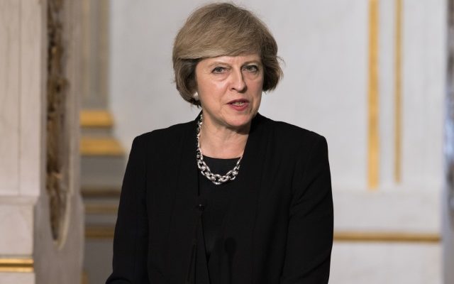 British PM slams Muslim countries for banning Israelis
