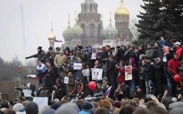 Russians hold massive protests over government corruption
