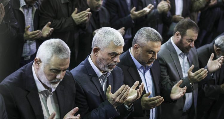Hamas threatens retaliation against Israel for death of military leader