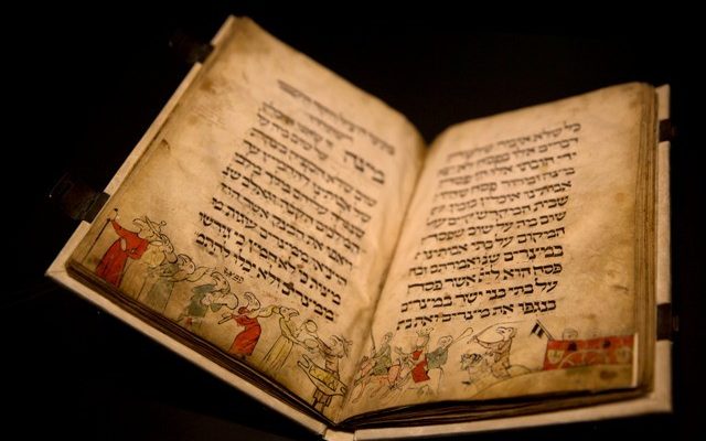 Jewish family renews fight for Passover Haggadah stolen by Nazis