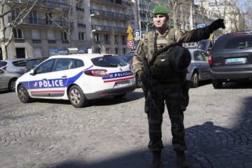 France police soldier