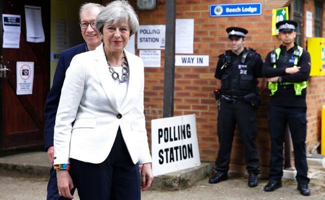 Gamble backfires as Tories remain UK’s largest party but lose majority