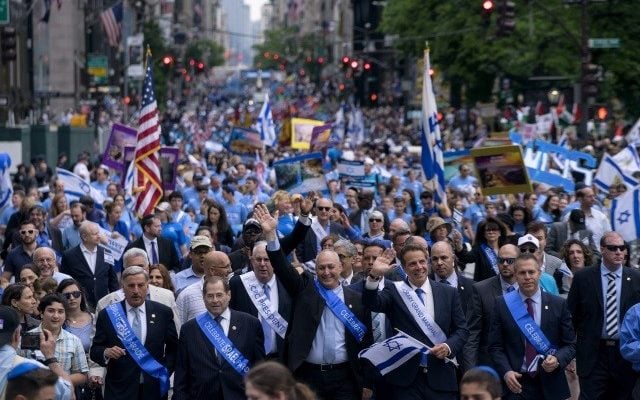 NYC turns blue and white in honor of Israel parade