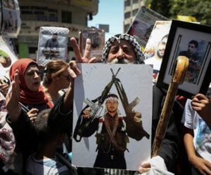 Palestinians show support for imprisoned terrorists