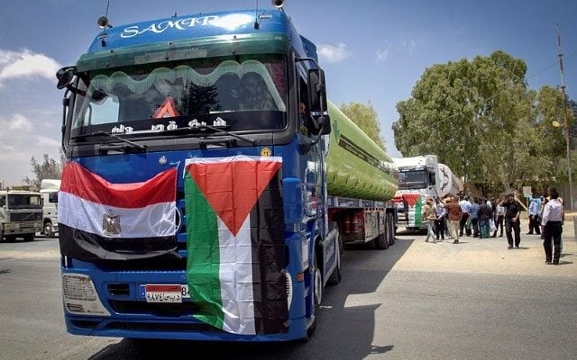 Egypt supplies fuel for Gaza to briefly ease electricity crisis
