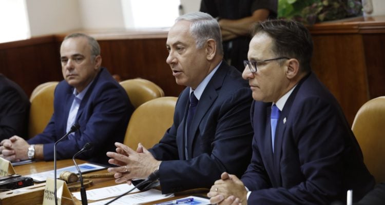 Netanyahu defends ‘not easy’ decision to remove Temple Mount metal detectors