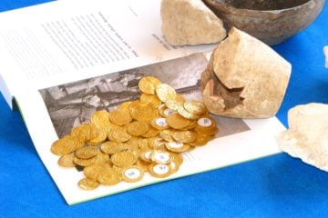 Gold coins dating to the time of Crusades (illustrative). (Photo: Israel Antiquities Authority/FLASH90)