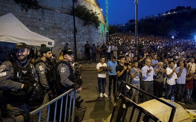 Jerusalem Metal Detectors Removed From Mosque Entries