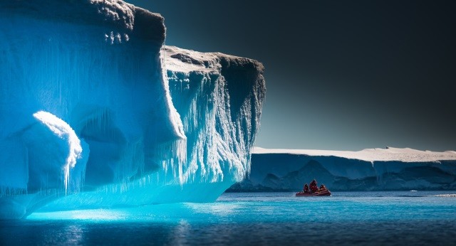Massive iceberg breaks off Antarctica