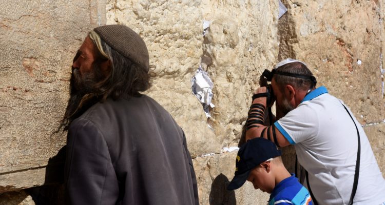 After Temple Mount ‘victory,’ Arab MKs set sights on Western Wall
