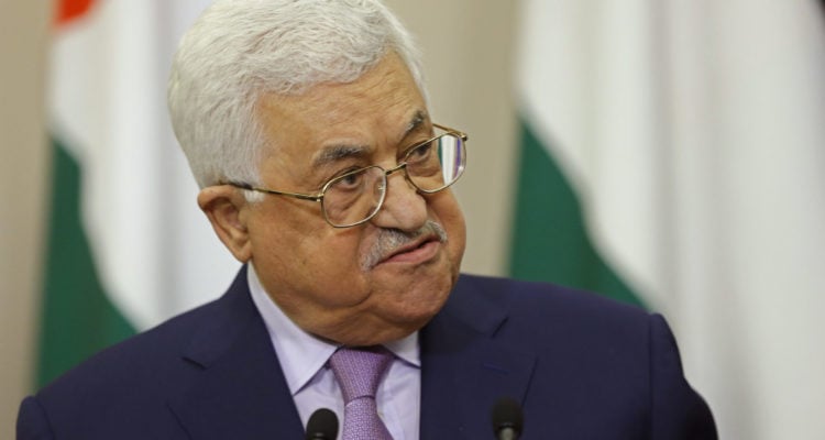 Abbas cracks down on Palestinian news sites, social media