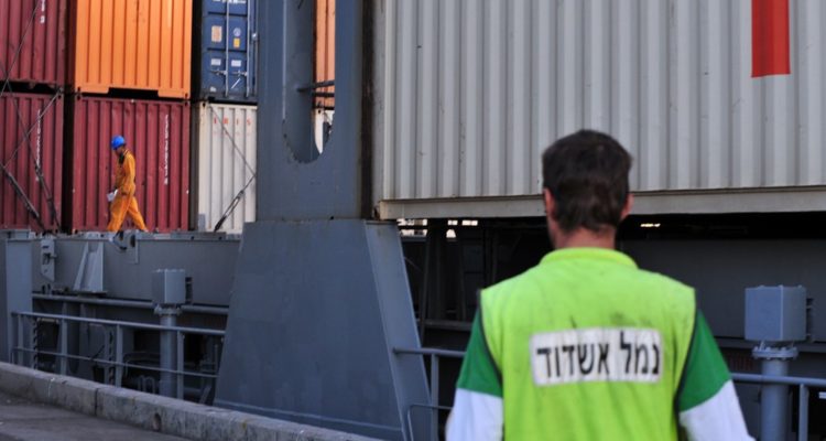 Israeli exports set to top $100 billion for first time