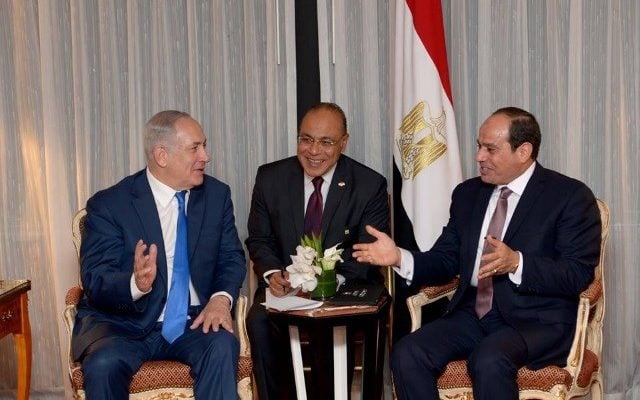 Netanyahu holds first official meeting with Egypt’s al-Sissi