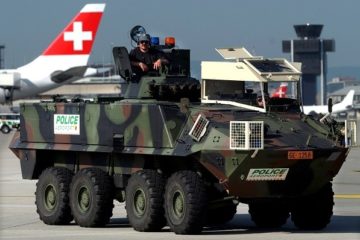 Swiss army soldiers. (illustrative) (AP Photo/Keystone/Laurent Gillieron)