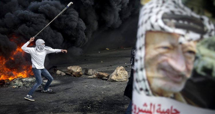 Tens of thousands of Palestinians salute arch-terrorist Arafat on anniversary of his death