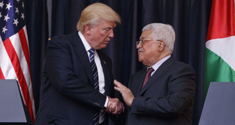 Report: Arab states pressure Abbas to end Trump boycott