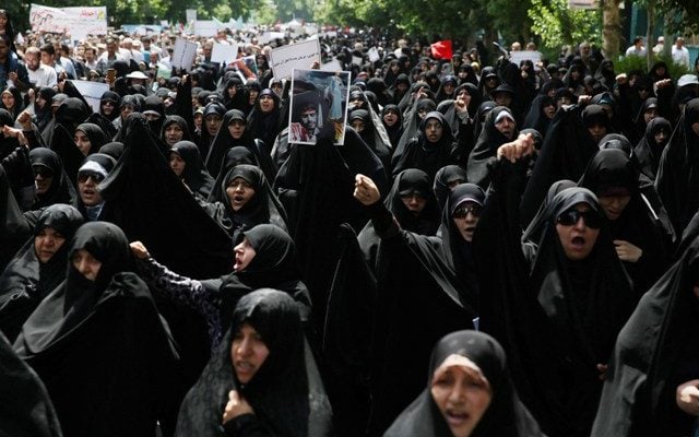 29 Iranian women arrested in rebellion against obligatory hijab