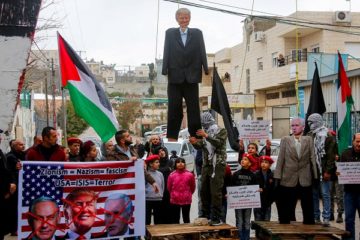 Palestinians hang effigies of Mike Pence and Donald Trump. (Wisam Hashlamoun/Flash90)