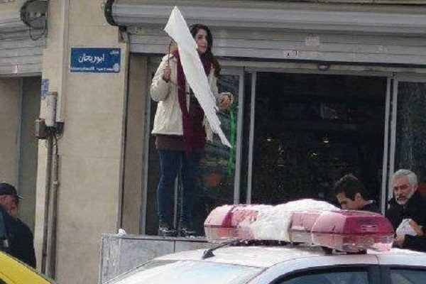 Iranian women rebel against obligatory hijab