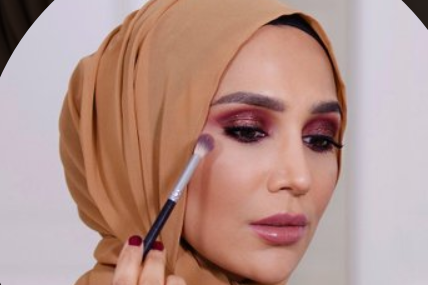 Muslim model quits ad campaign after anti-Israeli slurs revealed