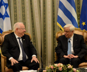 Israeli president Reuven Rivlin meets with President of Greece, Prokopis Pavlopoulos. (Haim Zach/GPO)