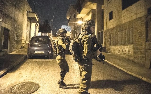 IDF arrests suspects, discovers guns in counter-terrorism ops