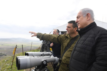 Netanyahu in the Golan Heights. (Kobi Gideon/GPO)