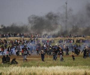 Palestinians Gaza border