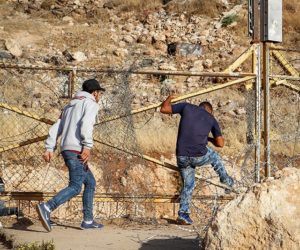 Palestinians security fence Jerusalem