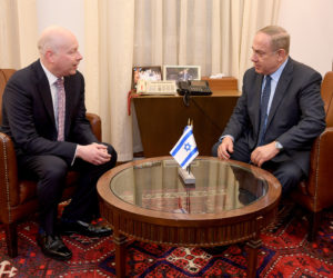 Israeli Prime Minister Benjamin Netanyahu (R) meets with Jason Greenblatt. (Matty Stern/U.S. Embassy)