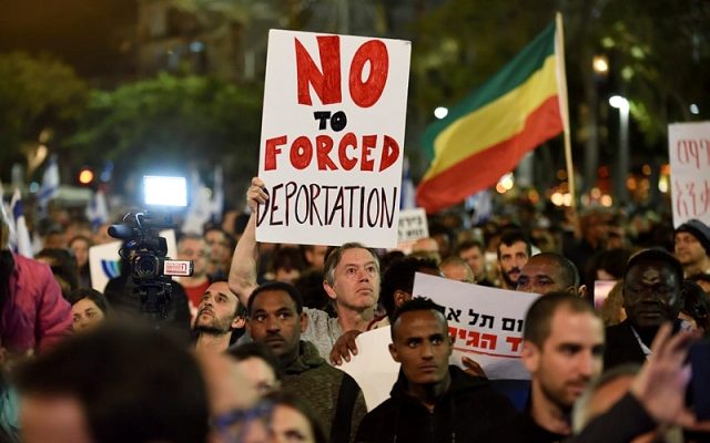 Thousands rally in Tel Aviv in support of illegal migrants