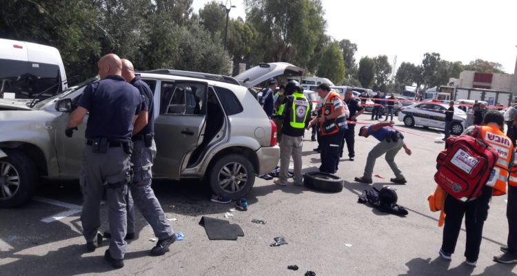 Arab motorist wounds 4 in car-ramming terror attack in Acre